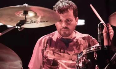 El baterista de Don Osvaldo dijo que llevaba una bomba y desató un escándalo en el aeropuerto de Mendoza