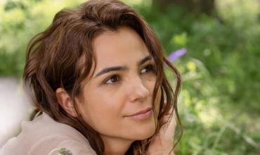 Agustina Cherri termina el año en Punta del Este: microbikini mocha mousse y pelo wet