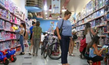 Reyes Magos: calculan que los regalos subieron 33% interanual y el gasto promedio será de $59.500