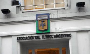 El titular de la UIF se reunió con autoridades de los EEUU para intercambiar datos sobre la causa AFA