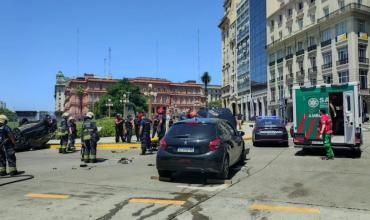 Fuerte choque frente a Casa Rosada: Dos personas fueron trasladadas al Hospital