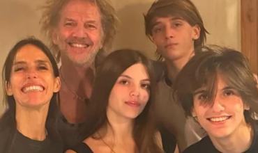 Así es la inceíble casa de campo de Facundo Arana y María Susini: establos, arte y un tren interno