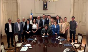 El Gobierno reactiva la mesa política: el acuerdo Mercosur-UE iría al Senado y buscan blindar la reforma laboral