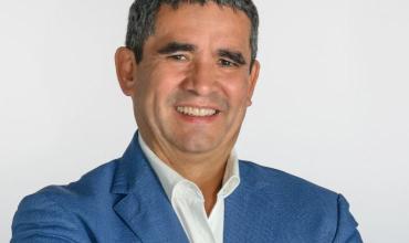 El Dr. José Poblete, médico riojano, reconocido como uno de los mejores neurocirujanos de España