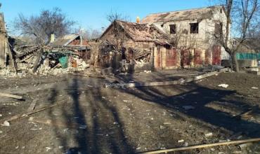 En medio de las negociaciones de Abu Dhabi, un ataque ruso con municiones de racimo mató a siete personas en Ucrania