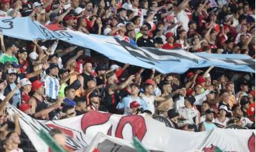 River venderá alcohol en el Monumental durante los partidos: en qué sectores fue habilitado