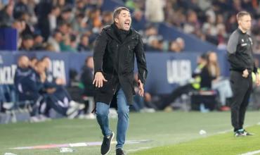 ¡Hay acuerdo! Eduardo Coudet rescindió con Alavés y será nuevo DT de River: qué día llega y hasta cuándo firma