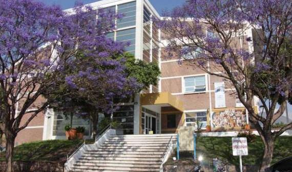 La UNLaR aclaró que el hombre detenido por estafas no pertenece a la institución