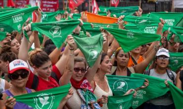 Denuncian que el Gobierno bloquea el acceso a la salud sexual y reproductiva