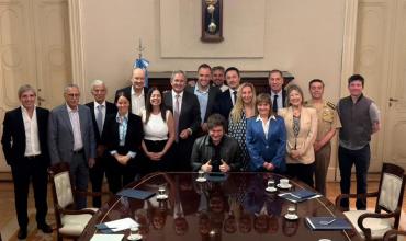 Milei reúne a la mesa política para evaluar cambios en el paquete de reformas que enviará al Congreso