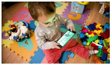 Dra. María Laura Agüero sobre el uso de pantallas: “La hiperestimulación genera ansiedad y afecta el desarrollo del cerebro”