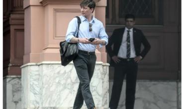 Imperio sin fin: el desafiante mensaje de Santiago Caputo tras el fallo por YPF