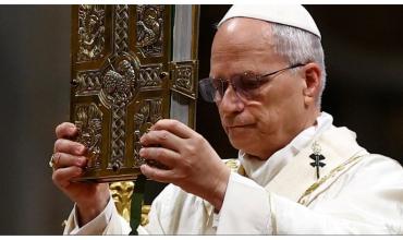 En la vigilia de Pascua, el Papa León XIV pidió “que no nos paralicen” la guerra y la injusticia