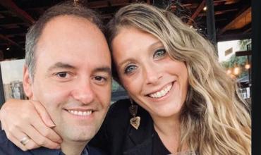 Revelan más detalles del viaje a Nueva York de Adorni con su esposa: volvieron en primera clase y pagaron US$ 5154 por el ticket de ella