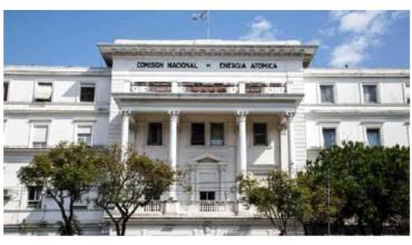 Reestructuración en la CNEA: el Gobierno apunta a generar ingresos y critica su funcionamiento histórico