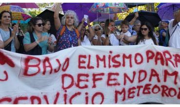 El Gobierno envió telegramas a 140 personas y avanza con los despidos en el Servicio Meteorológico Nacional