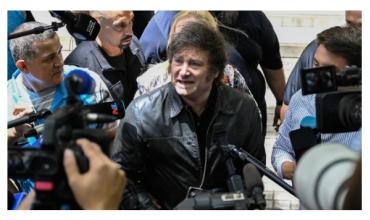 “Delincuentes”: Milei volvió a atacar a la prensa y apuntó contra un canal de TV