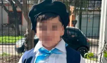 Mientras continúa internado, Bastian Jerez sacó la figurita de Messi para completar el álbum del Mundial