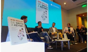 Kicillof presentó su libro “De Smith a Keynes” con críticas al Gobierno: “El riesgo que hay en la Argentina no es el kuka, es Milei”