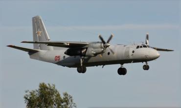 Tragedia militar en la India: cinco soldados murieron tras estrellarse un avión