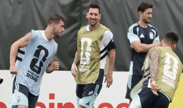 Argentina tuvo un entrenamiento “inédito” en Kansas: Scaloni no dejó pistas sobre el once y Messi mostró su look vs Austria