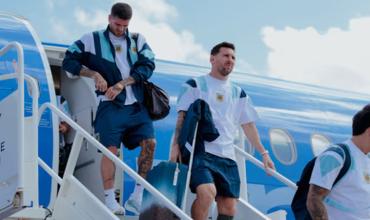La Selección argentina llegó a Dallas en la previa del partido ante Austria