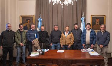 El Gobernador Quintela recibió a autoridades de la Cámara de la Construcción de La Rioa