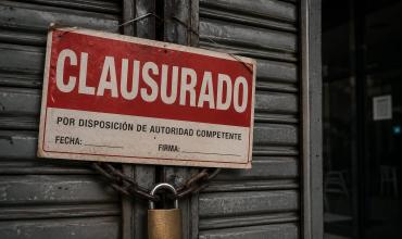 Clausuran una fiesta con unas 500 personas por falta de autorización municipal