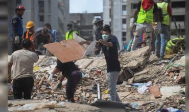 EE. UU. eleva a $300 millones su ayuda humanitaria y despliega más de 200 efectivos tras los sismos en Venezuela