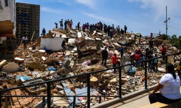 Elevan a 2.645 la cifra de muertos por el doble terremoto en Venezuela
