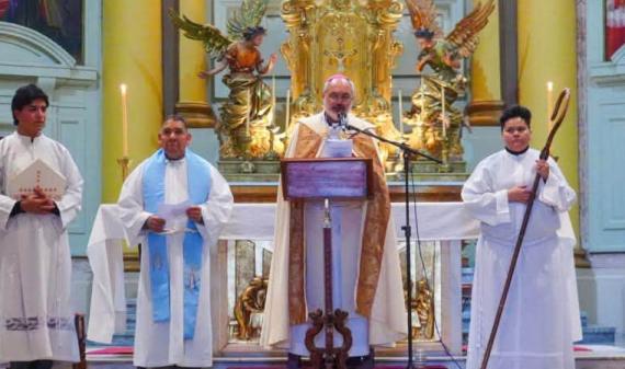  Obispo Braida: “Estamos reunidos hoy para dar gracias a Dios por nuestra independencia como Nación”.