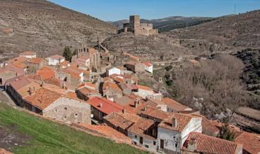 Un pueblo de España busca familias para vivir gratis y ofrece trabajo estable: cómo postularse