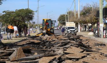 Mejoras en la transitabilidad: Rioja Vial trabaja en Av. 1° de Marzo y Barrio Argentino
