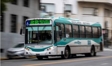 Polémica por la quita de los stickers de Malvinas en el transporte: el Gobierno desmintió haber dado una orden