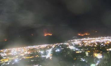 Incendio en Guanchín: confirman que fue provocado y ya son más de 100 los brigadistas que combaten el fuego