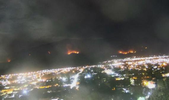 El incendio en Guanchín está contenido en un 70% y el Gobierno pidió severas penas para quienes provocan estos hechos