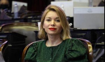 La diputada Gabriela Estévez acusó al Gobierno de "entregar" las decisiones económicas al FMI
