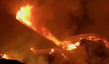 Guatemala declaró la alerta naranja por el volcán de Fuego: hay explosiones, ríos de lava y las cenizas alcanzaron los 6000 metros