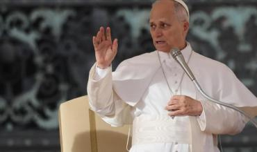 Más de 20 años antes de ser consagrado pontífice, el futuro León XIV visitó Argentina y celebró misa con Bergoglio