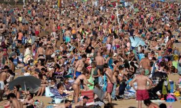 España roza los 50 millones de habitantes gracias a la inmigración: colombianos, venezolanos y marroquís encabezan la lista de nuevos residentes