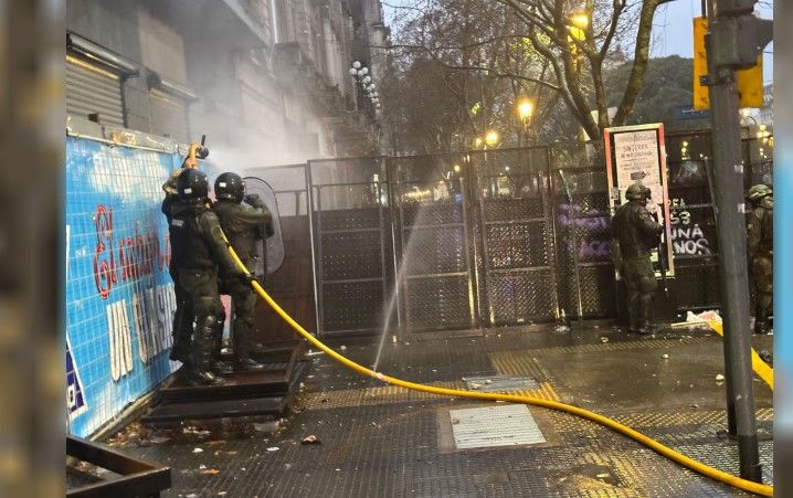Incidentes frente al Congreso: tres detenidos durante la protesta contra la Ley de Propiedad Privada