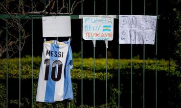 Rosario le dio a Messi el abrazo que necesitaba: cronología del respetuoso adiós a su padre Jorge