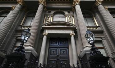 El Gobierno apuesta al crédito en dólares como parte de su estrategia para contener el tipo de cambio