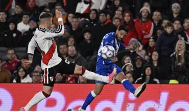 River ganaba cómodo, pero Vélez remontó dos goles y se lo empató en el Monumental