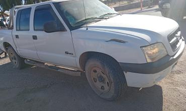 Un adolescente de 15 años fue trasladado tras chocar con una camioneta en Chepes