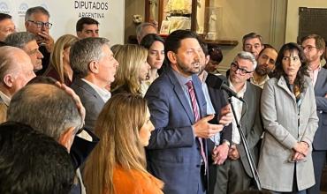 Con el eje en el endeudamiento familiar, la oposición le pidió a Martín Menem una sesión especial en Diputados