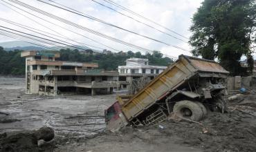 Desastre en Nepal: sube la cifra de muertos, la riada formó un nuevo lago y temen otro colapso
