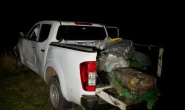 Una avioneta arrojó más de 400 kilos de droga sobre un campo de Uruguay y desató operativo contra una banda narco