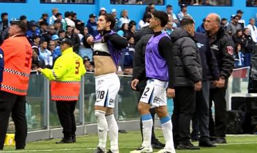 Enojo en Racing con Alfonso Espino: insultó a los hinchas y les mostró la panza tras el empate ante Independiente