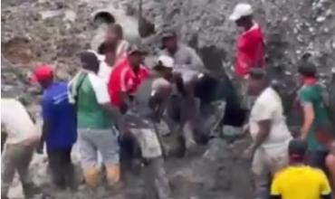 Derrumbe en Colombia: al menos 9 muertos y temor por los trabajadores atrapados